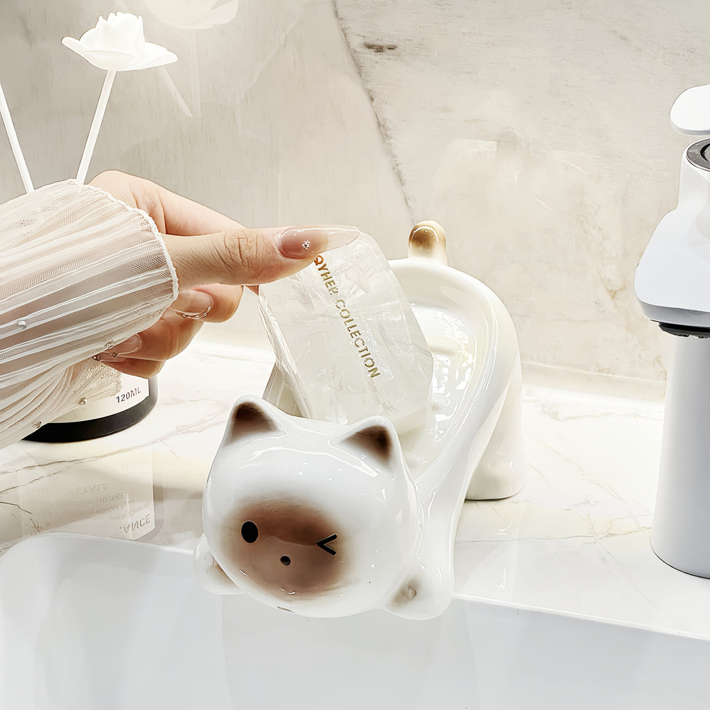 A Charming Ceramic Cat Soap Dish That Features Drainage Without The Need for Drilling. It Can Also Serve As a Decorative Piece, Preventing Water Accumulation, Making It Suitable for Home Bathrooms, Hotel Vanities, And Kitchen Sinks